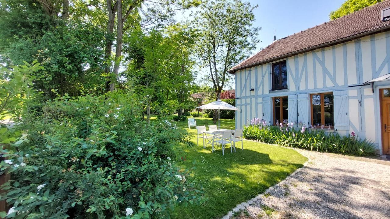 Domaine Du Carouge Hotel Lirey Buitenkant foto
