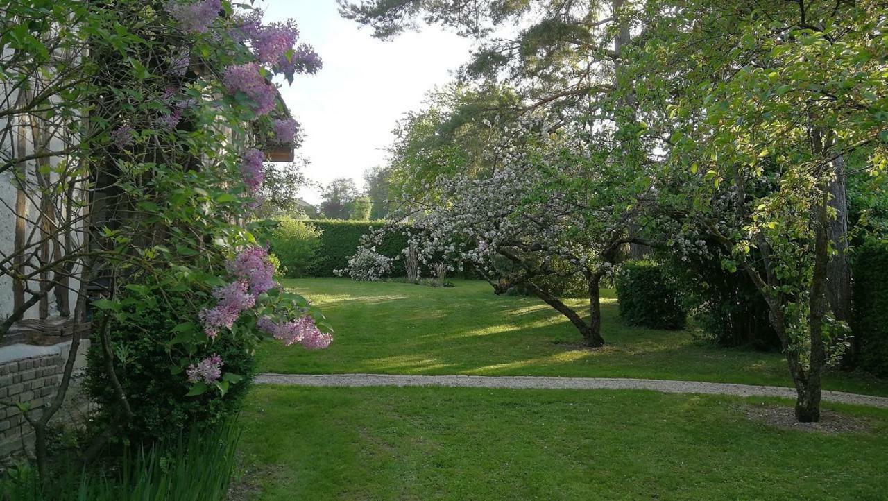 Domaine Du Carouge Hotel Lirey Buitenkant foto